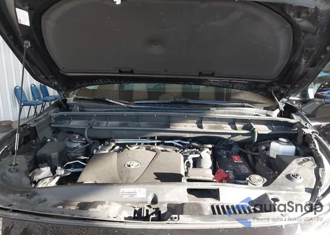 2021 Toyota Highlander L z USA, uszkodzony, nr VIN 5TDCZRBH4MS157706